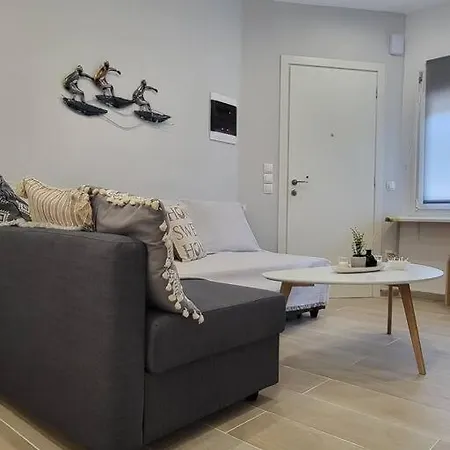 Little Fox Corfu 3 *